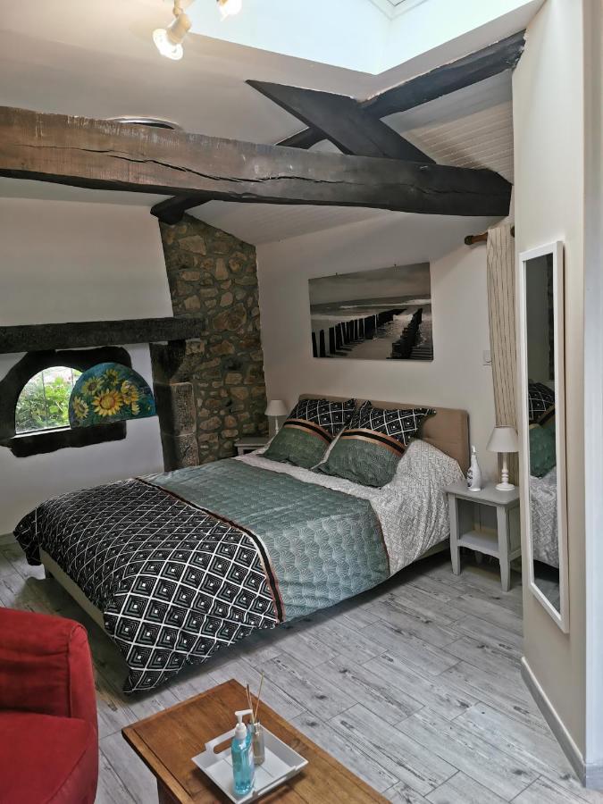 La Chambre De La Pomerie Chiché 외부 사진